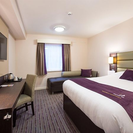 Premier Inn Maidenhead Town Centre Екстериор снимка
