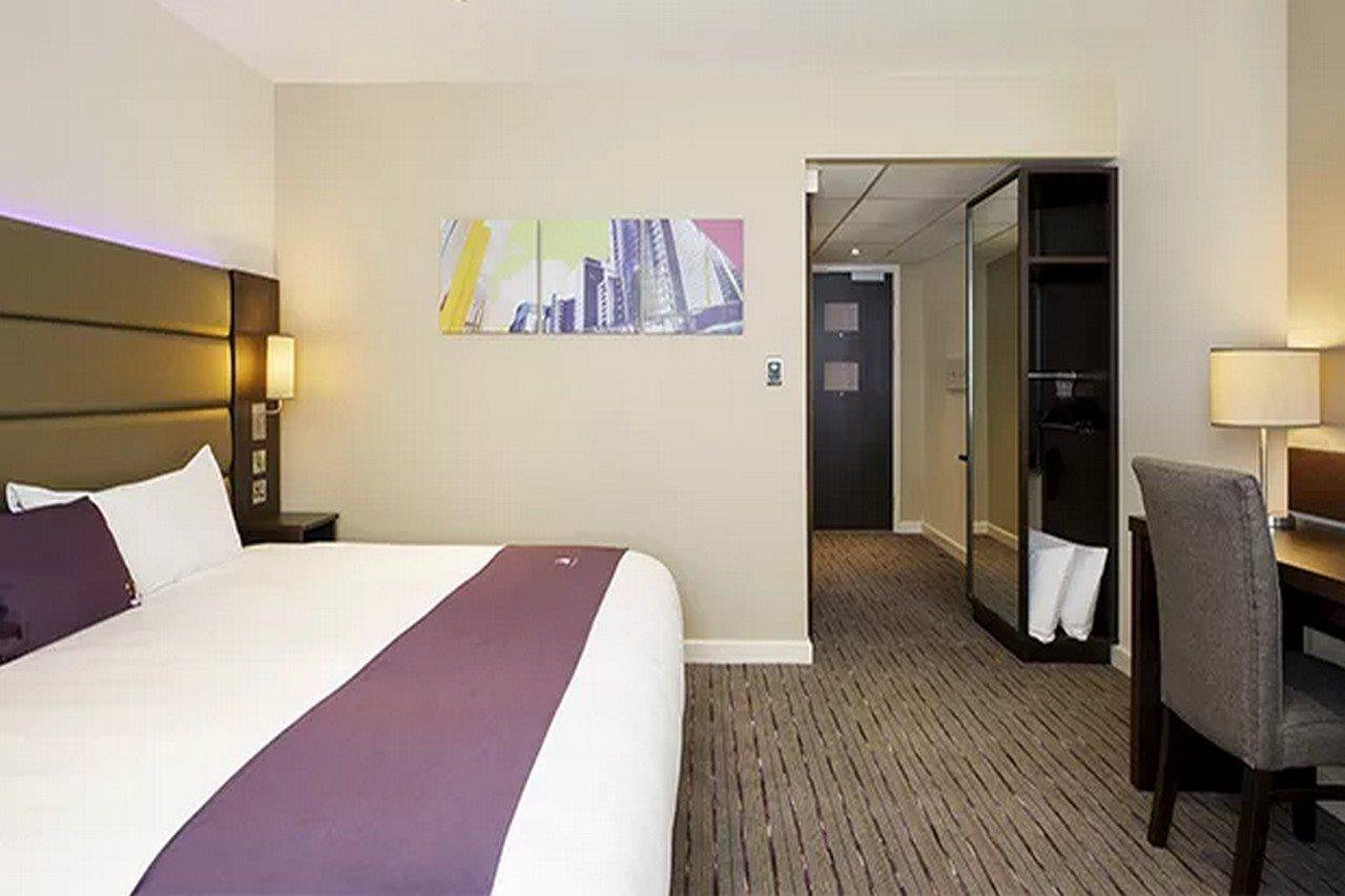 Premier Inn Maidenhead Town Centre Екстериор снимка