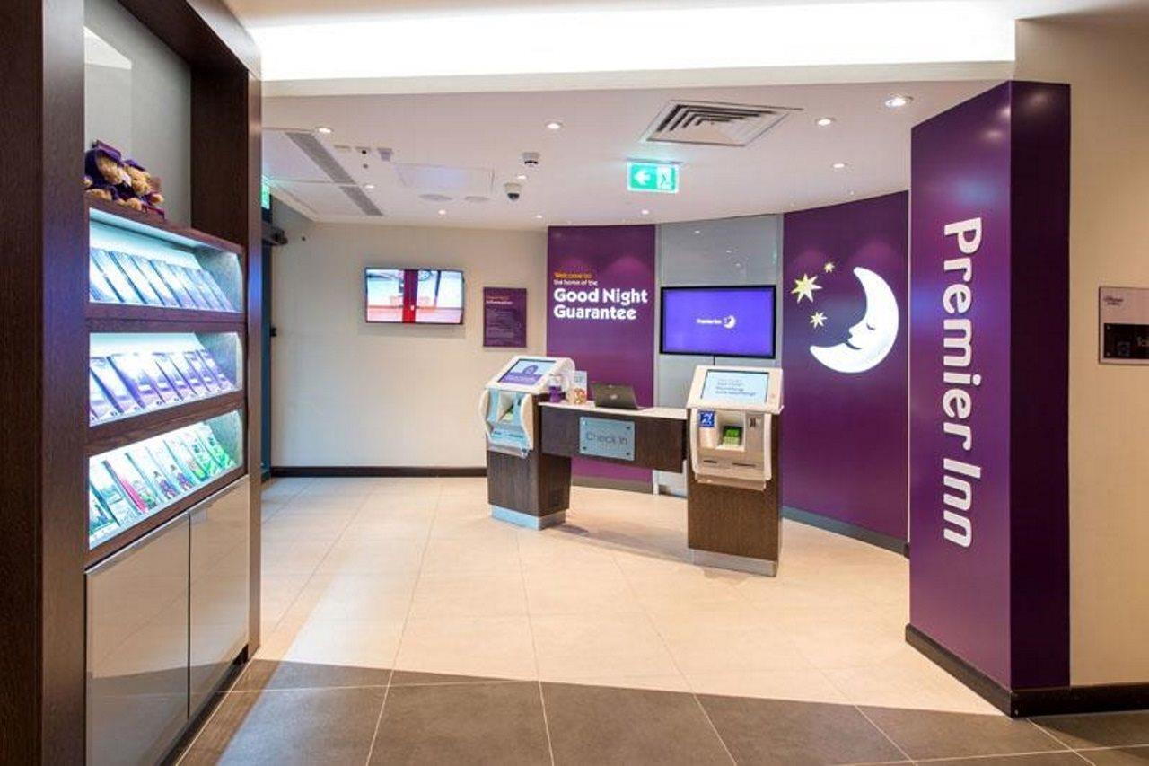 Premier Inn Maidenhead Town Centre Екстериор снимка