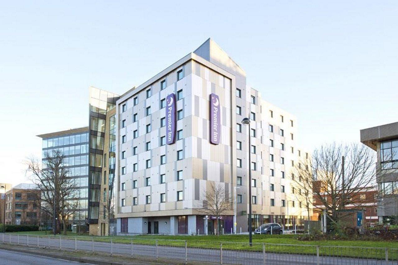 Premier Inn Maidenhead Town Centre Екстериор снимка